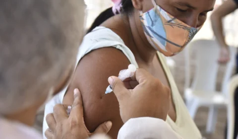 Mutirão: Governo do Amazonas altera local de vacinação em Manaus; veja o que muda