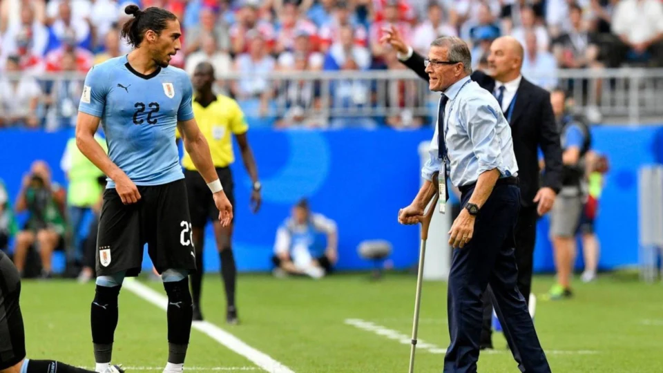 Após 15 anos no comando da seleção do Uruguai, Óscar Tabárez é demitido