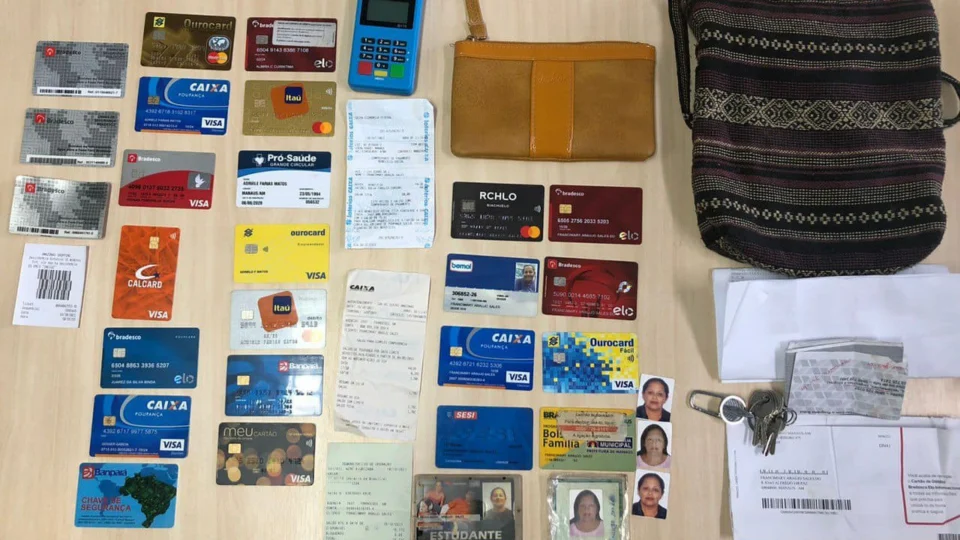 Em Manaus, dupla é presa por aplicar “Golpe da baluda” em uma senhora de 55 anos