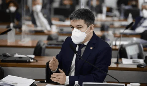 Randolfe protocola pedido para uma nova CPI da Covid no Senado