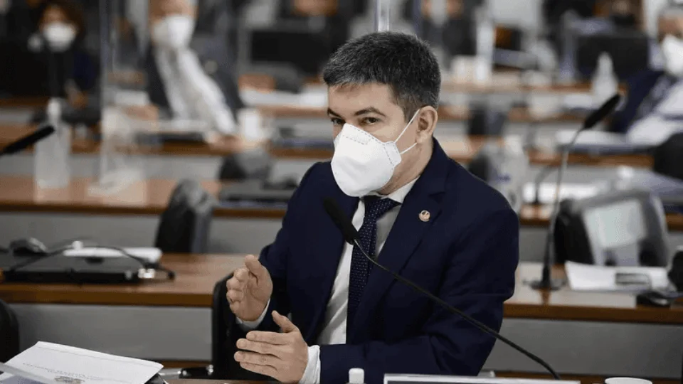 Randolfe protocola pedido para uma nova CPI da Covid no Senado