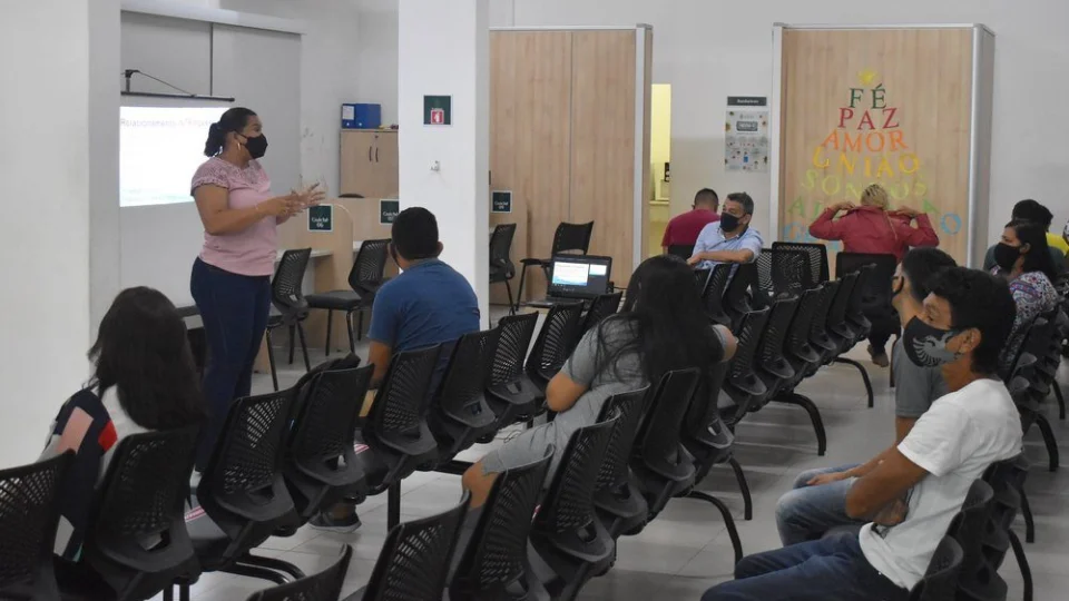 São 298 vagas de emprego disponíveis para esta terça-feira em Manaus