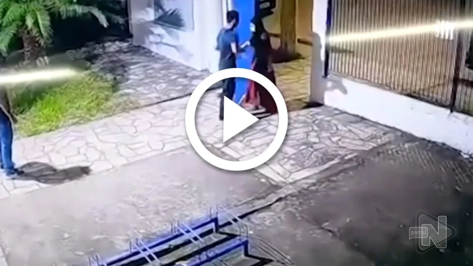 VÍDEO: diretora de escola é esfaqueada por aluno de 16 anos em São Paulo