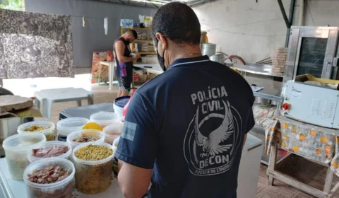 Operação apreende 41kg de comida que ofereciam risco à saúde pública