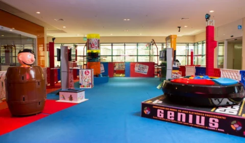 Brinquedos nostálgicos ganham exposição gratuita em Manaus