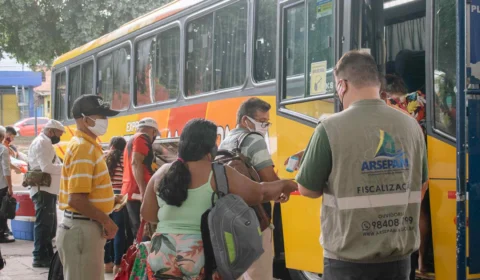 Veículos são fiscalizados nas principais saídas de Manaus durante feriado prolongado