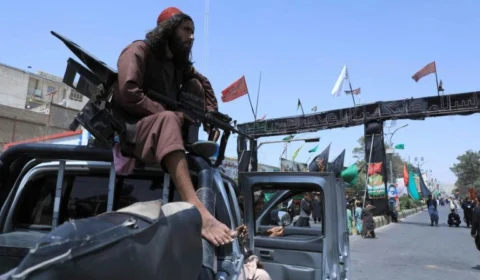 Talibã utiliza redes sociais para tentar ‘limpar imagem’ no mundo