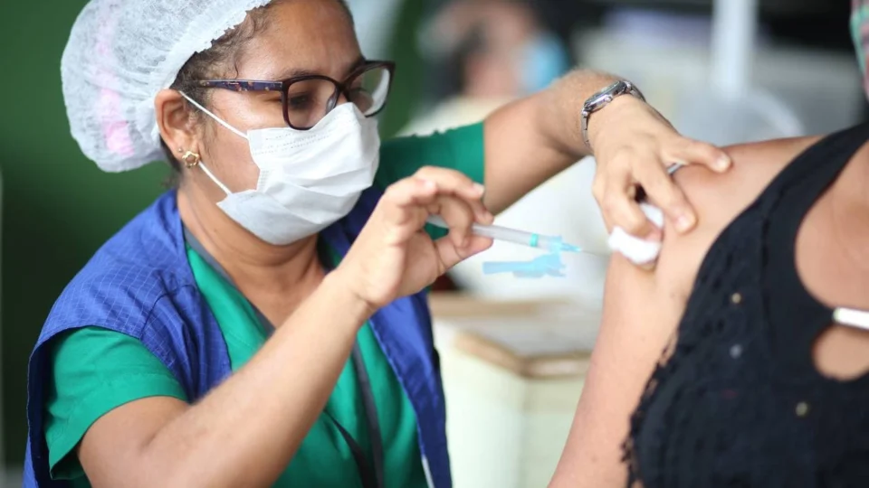 Amazonas registra duas mortes e mais 480 novos casos de Covid-19