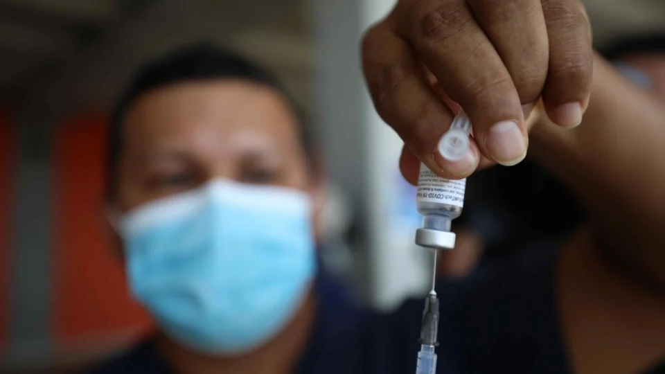 Amazonas registra 156 novos casos de Covid-19 e sete óbitos neste domingo