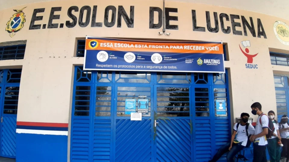 Escola pública é novamente tomada por assalto em Manaus