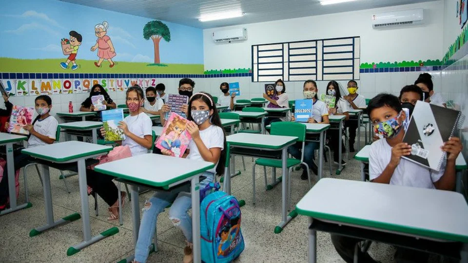 Redes públicas de ensino do AM e em Manaus ofertam 250 mil novas vagas