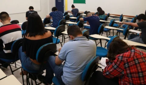 DPE-AM realiza prova escrita objetiva de concurso para defensor público neste domingo