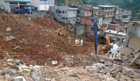 Último corpo é encontrado após deslizamento em Franco da Rocha-SP