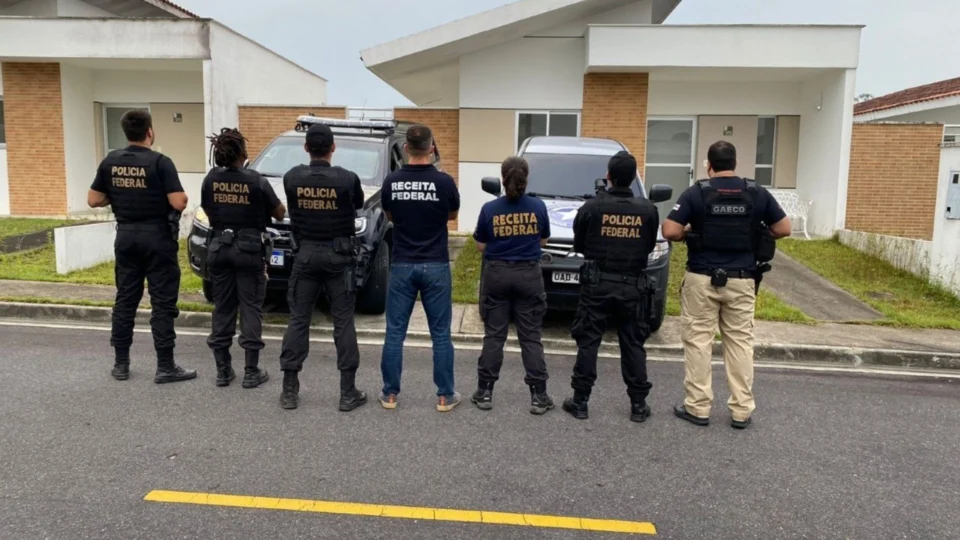 PF: Operação ‘Francamente’ apura fraudes de R$ 16 milhões em tributos na compra de veículos no AM e MT