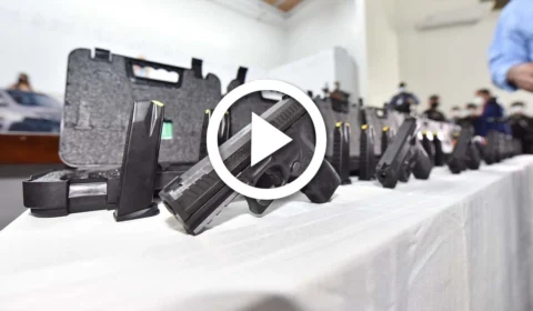 VÍDEO: guarda Municipal de Manaus recebe 250 pistolas e seis veículos para atuar na proteção do patrimônio público