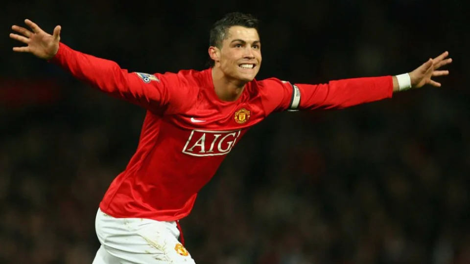 Manchester United conclui contrato de Cristiano Ronaldo