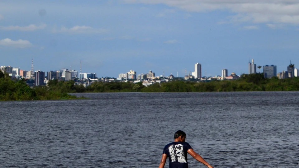 Rio Negro marca 25,19 metros nesta quarta-feira, em Manaus