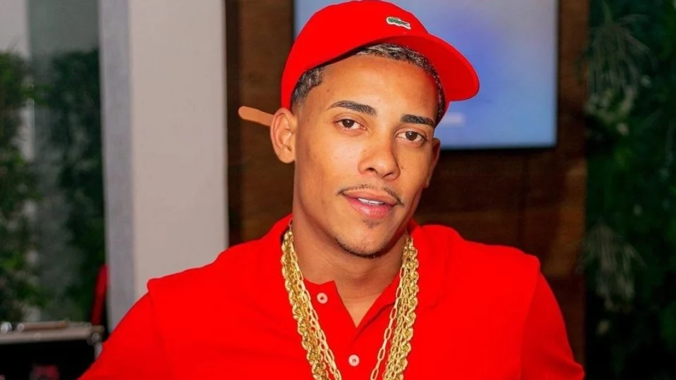 Após receber ameaça de morte, MC carioca cancela show na Bahia