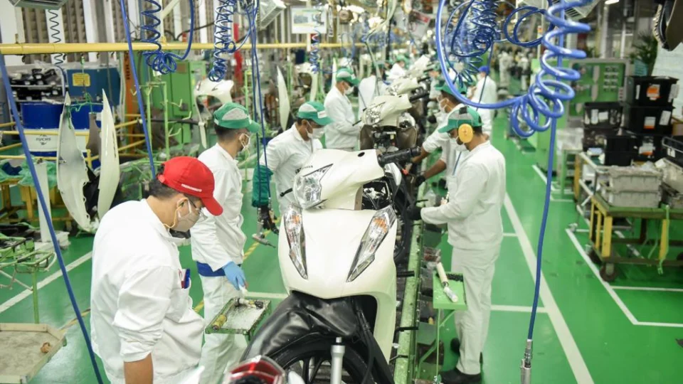 Por conta do aumento de casos de Covid-19, Honda reduz jornada de trabalho na produção de motocicletas em Manaus