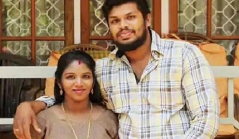 Indiano é condenado à prisão perpétua dupla por matar esposa com picadas de cobra