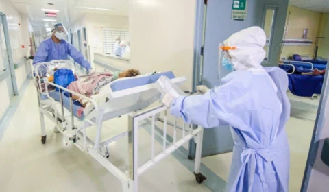 Por conta do avanço da Covid-19, servidores da saúde têm férias suspensas no Amazonas