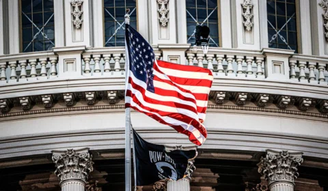 Hospitalização por Covid-19 atinge novo pico nos EUA