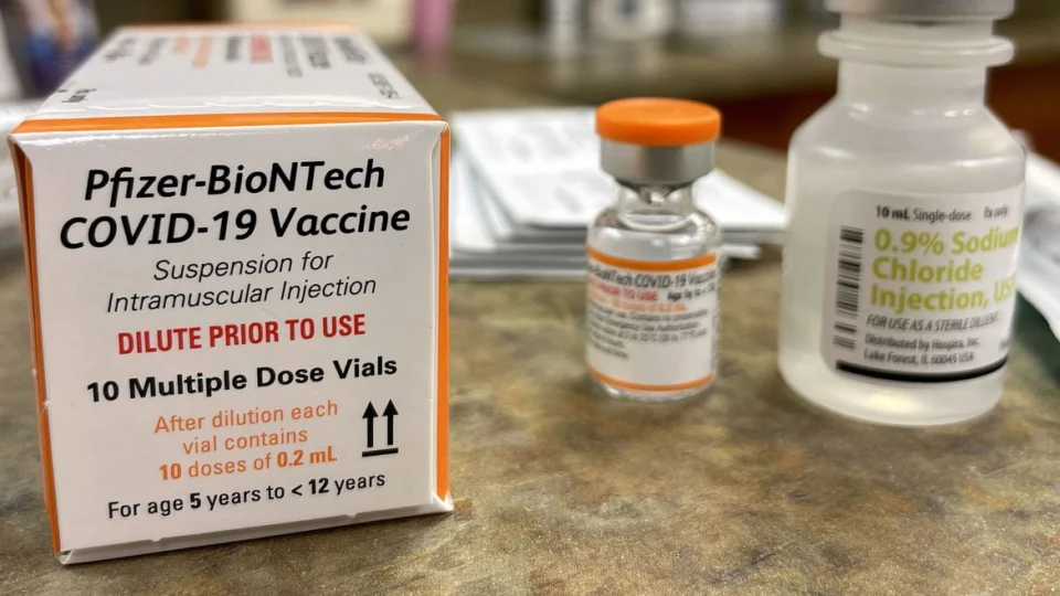 Governo tem 48h para se manifestar sobre vacinação de crianças, determina STF