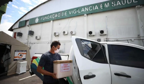 Distribuição de doses para vacinação de adolescentes inicia nessa segunda-feira no interior do AM