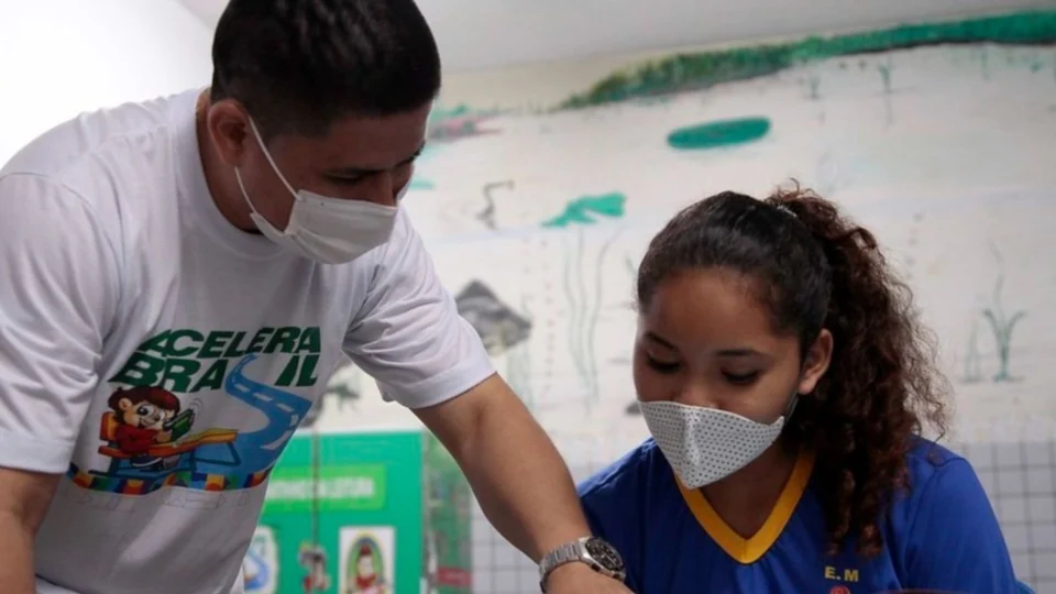 Inscrições para assistente voluntário de alfabetização iniciam nesta quinta-feira, em Manaus