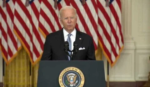 Biden afirma que vai retirar todo americano que quiser sair do Afeganistão