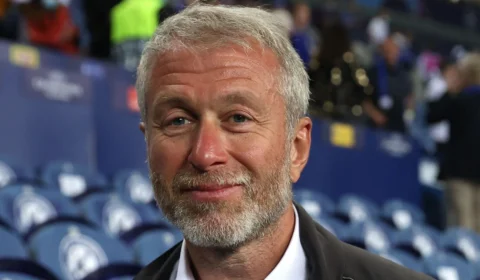 Russo Roman Abramovich entrega comando do Chelsea