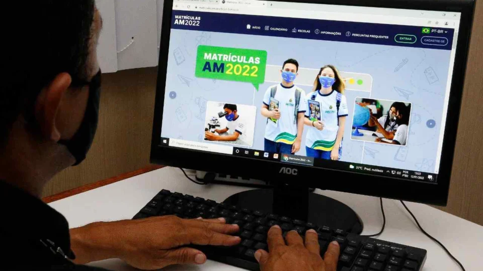 Novos alunos da rede pública de ensino podem realizar sua matrícula nesta segunda e terça-feira no AM