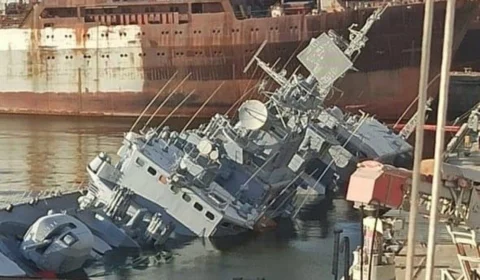 Ucrânia afunda próprio navio de guerra para evitar ataques russos