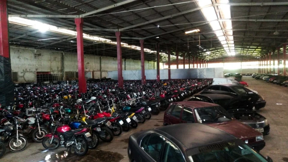Leilão do Detran-AM abre visita a motos e carros antes das vendas no fim de agosto