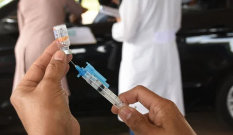 Covid-19: Brasil registra menor média móvel do ano