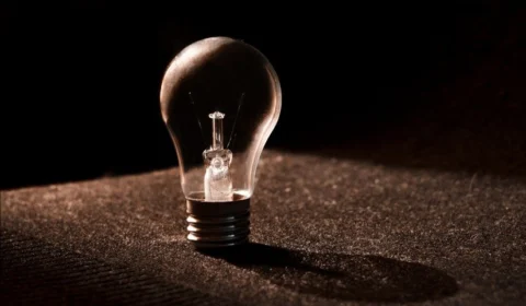 Veja bairros que devem ficar sem energia elétrica neste fim de semana em Manaus