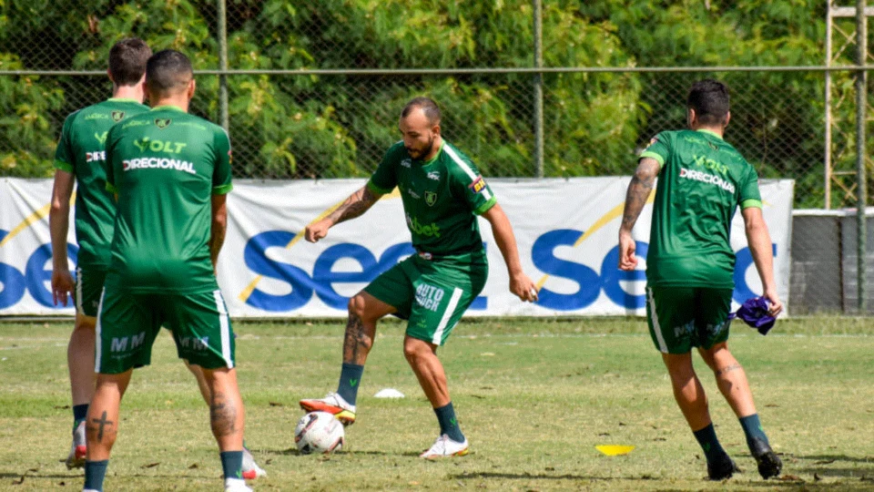 Após classificação na Libertadores, América/MG se reapresenta para atividades