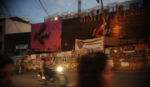 Boate Kiss: 6° dia de audiência tem depoimento de sobreviventes