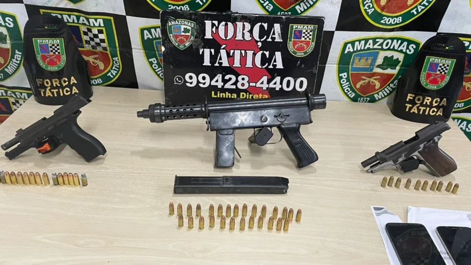Trio é preso com submetralhadora e duas pistolas na Zona Norte de Manaus