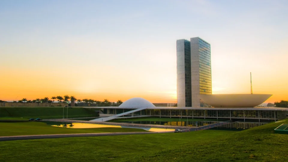 Governo Federal envia PL que prevê PPP para concessão de aeroportos no AM