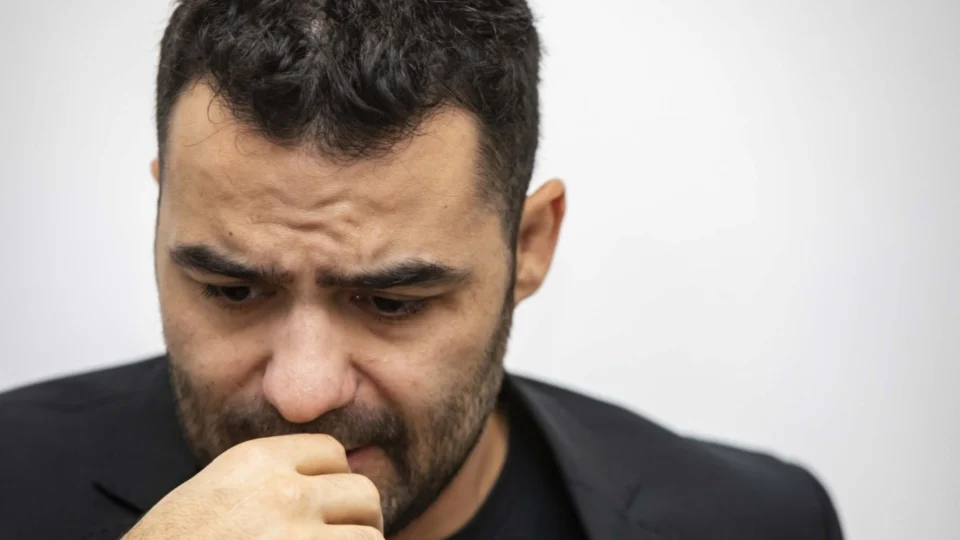 Pedido de cassação de Arthur do Val reúne parlamentares de 5 partidos