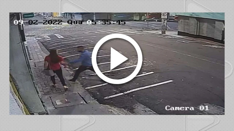 VÍDEO: mulher é assaltada a caminho do trabalho no Centro de Manaus