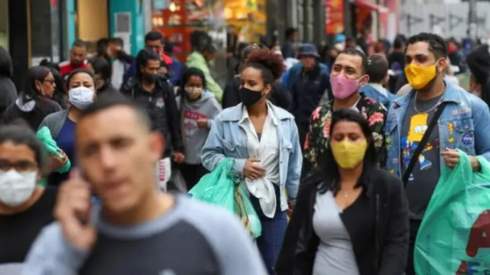 Cidade de São Paulo confirma transmissão comunitária da variante ômicron