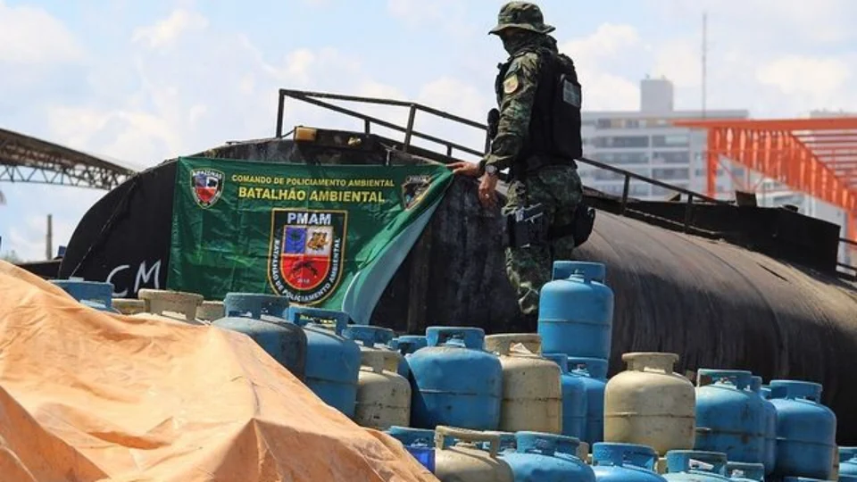 Batalhão Ambiental apreende carga ilegal com mais de cinco mil botijões de gás