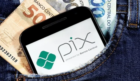 Transações financeiras por Pix bate novo recorde em março, afirma Banco Central