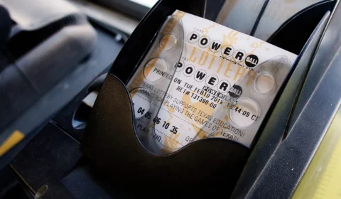 Nos EUA, loteria dá prêmio de R$ 3,8 bilhões, o sétimo maior da história