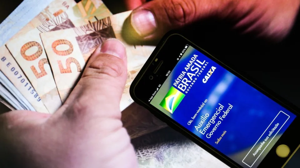 Parcelas 5, 6 e 7 do auxílio emergencial não devem ser antecipadas, diz Caixa