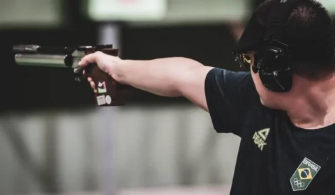 Porte de arma para atiradores esportivos é defendido em projeto de lei apresentado na Aleam