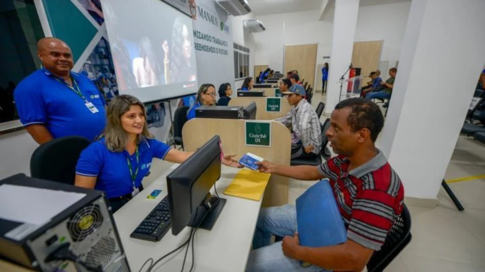 São 370 vagas de emprego ofertadas para esta terça-feira em Manaus