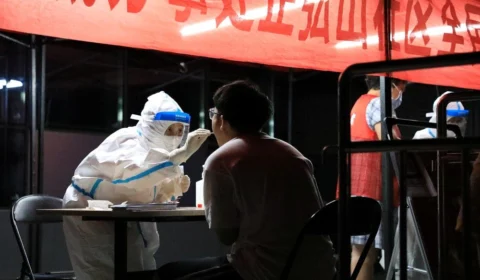 China volta ao confinamento por causa de surto de variante Delta